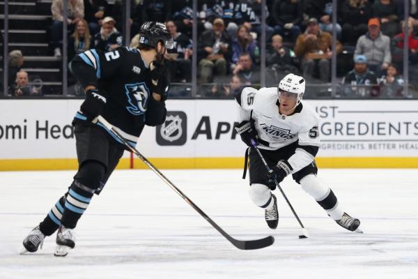 Joel Armia's 2-goal effort guides Kings past Mammoth