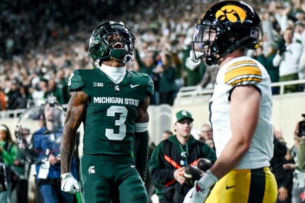 Michigan State ends losing streak in Iowa win