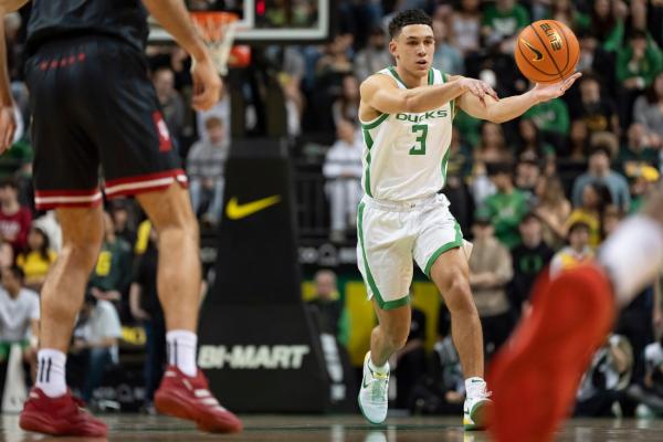 Oregon out to extend win streak vs. skidding Washington