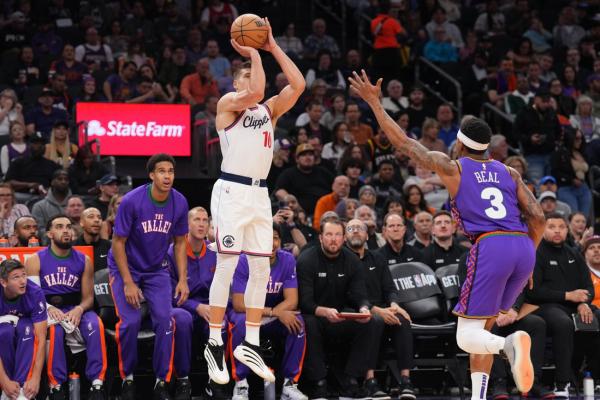 Kevin Durant, Suns storm back in 4th, upend Clippers