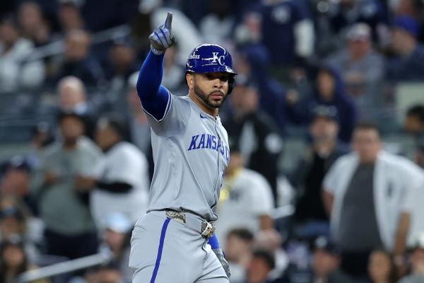 Pirates sign OF Tommy Pham to 1-year deal