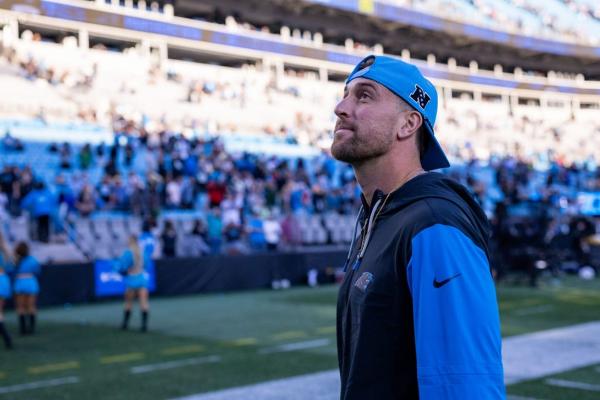 Panthers activate WR Adam Thielen from IR thumbnail