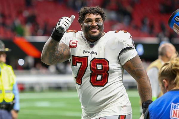 Bucs, LT Tristan Wirfs agree to $140M deal thumbnail