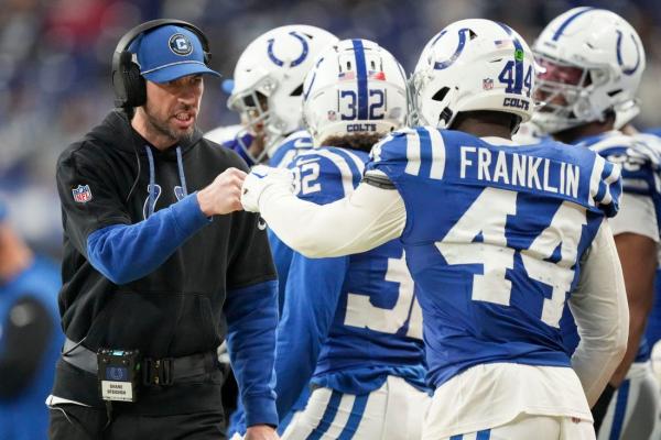 Colts sticking with coach Shane Steichen, GM Chris Ballard