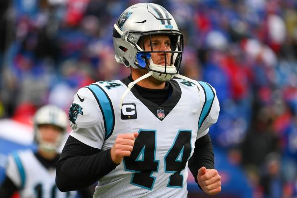 Panthers LS J.J. Jansen returns for 17th season