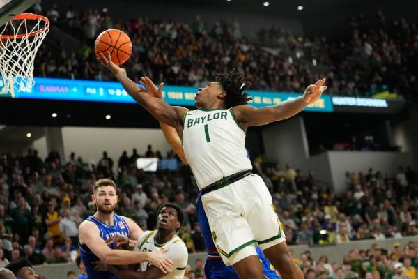 Robert Wright III, Baylor surge past No. 11 Kansas