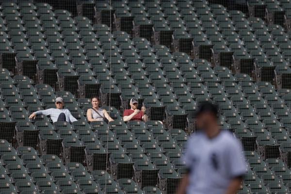 Rangers dump White Sox to complete fastest suspended game ever thumbnail