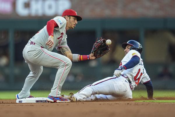 Marcell Ozuna, Braves take opener against Phillies