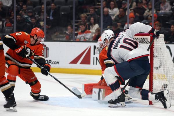 Ducks avenge Tuesday loss to Blue Jackets with 4-3 win Saturday