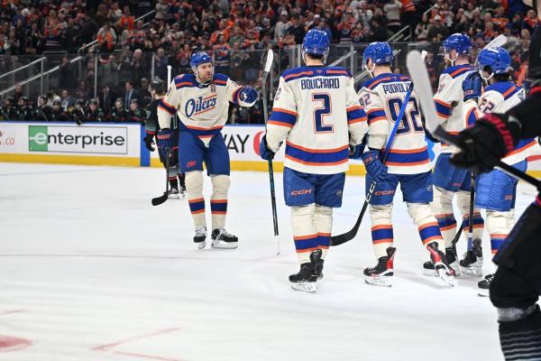 Connor McDavid logs hat trick in Oilers' rout of Kraken