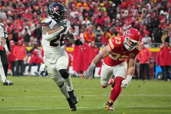 Texans RB Joe Mixon (foot/ankle) to start season on NFI list
