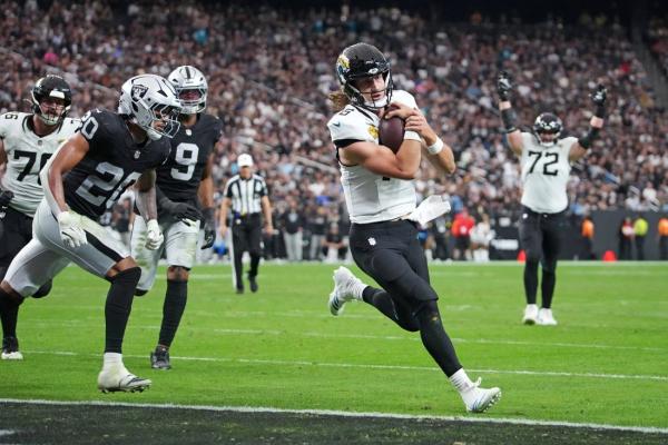 Jaguars survive Raiders in OT thanks to failed 2-point conversion