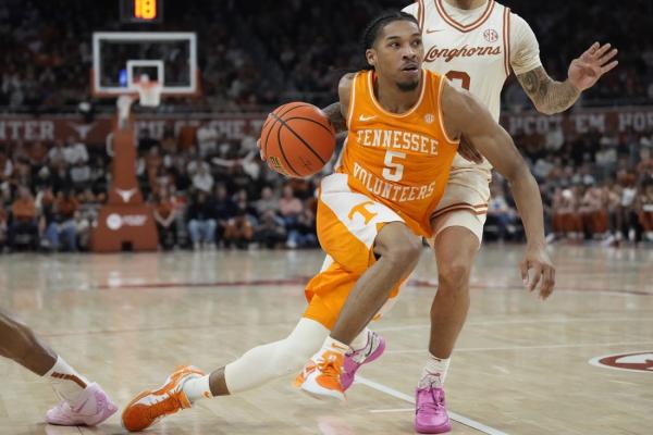 No. 6 Tennessee well aware of dangers vs. rival Vanderbilt