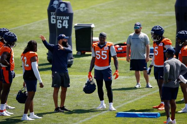 Report: Broncos assistant accused of assaulting officer