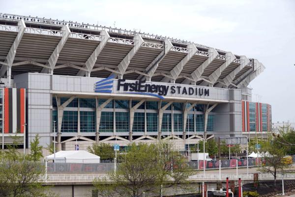 Browns stadium renamed Huntington Bank Field