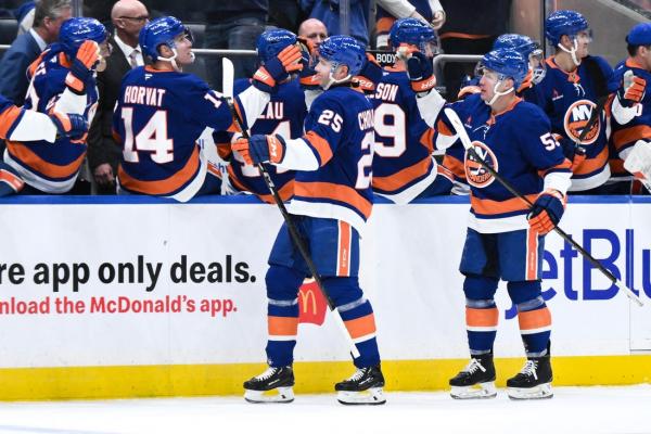 Islanders struggling to close out games, tangle with Oilers next