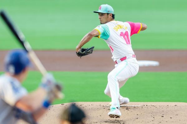 Padres edge Dodgers, tie them for first place in NL West