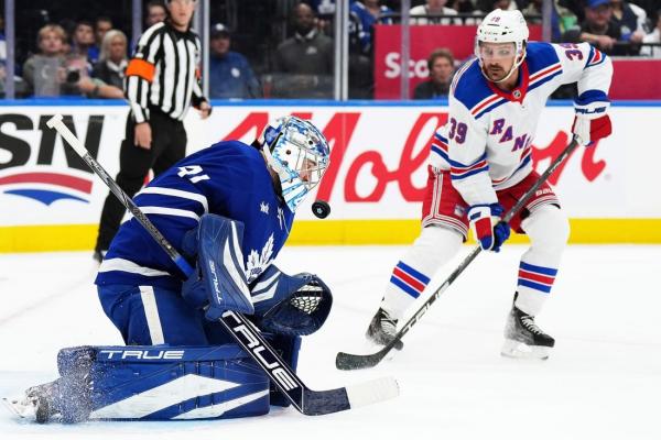 Chris Kreider, Rangers top Maple Leafs, extend win streak