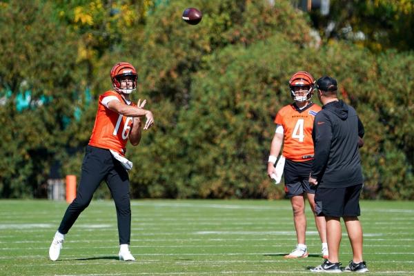Packers back from bye for surprise second shot at Joe Flacco, new Bengals QB1