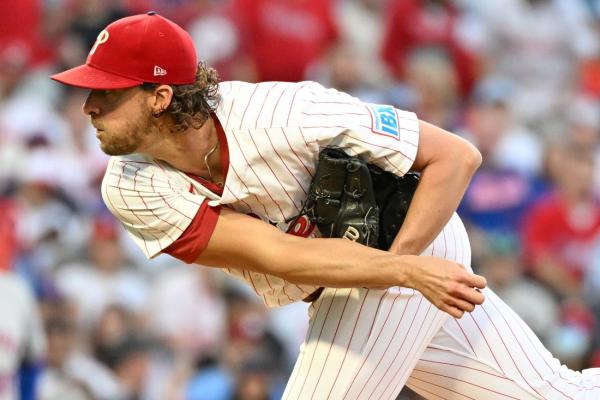 Jhoan Duran escapes jam, seals Phillies’ 1-0 win over Mets