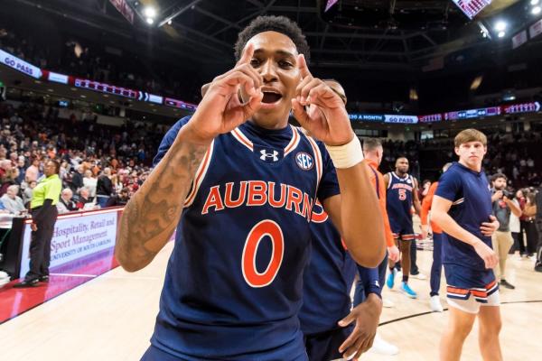 No. 1 Auburn, No. 6 Tennessee meet in SEC showdown