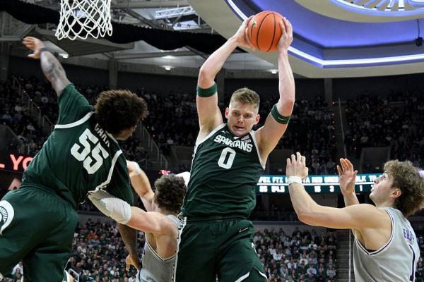 No. 12 Michigan State pushes past Northwestern in second half