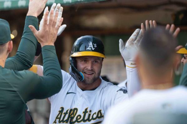 A's show off power in win over Astros thumbnail