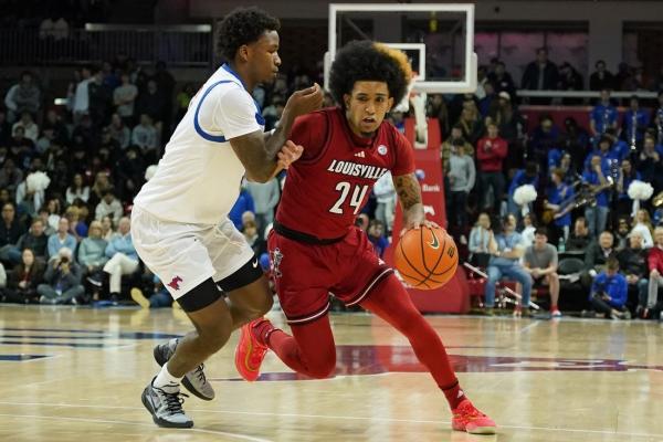 Reyne Smith, Chucky Hepburn set school records for No. 25 Louisville