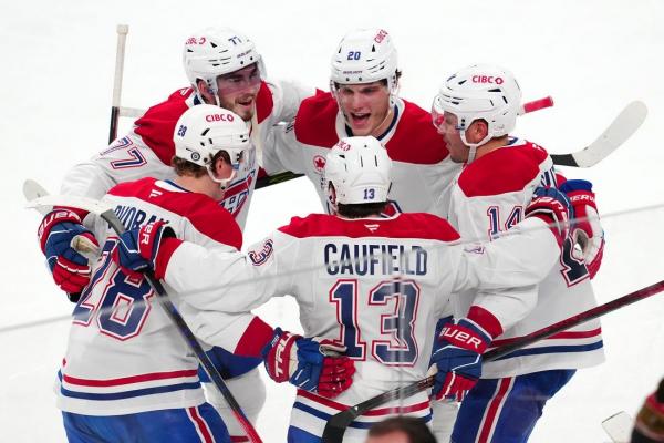 Surging Canadiens aim to keep Blackhawks reeling