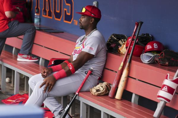 Cardinals OF Jordan Walker injures knee after stepping on sprinkler head