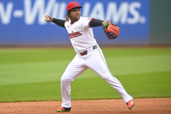 Gabriel Arias helps Guardians get past Angels