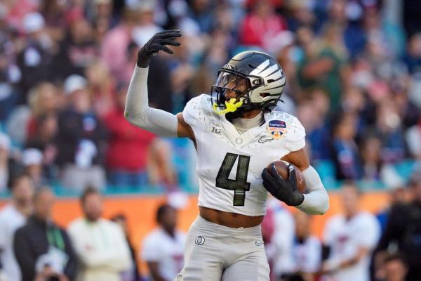 No. 5 Oregon defense stifles No. 4 Texas Tech in Orange Bowl shutout