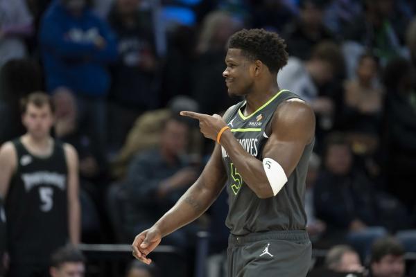 Anthony Edwards punctuates Timberwolves’ comeback win over Spurs