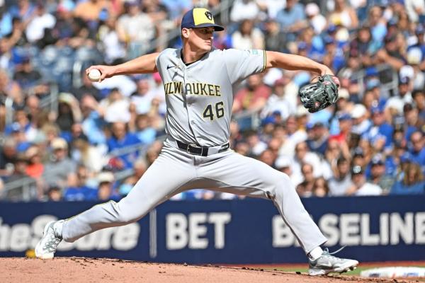 Brewers beat Blue Jays again in battle of division leaders