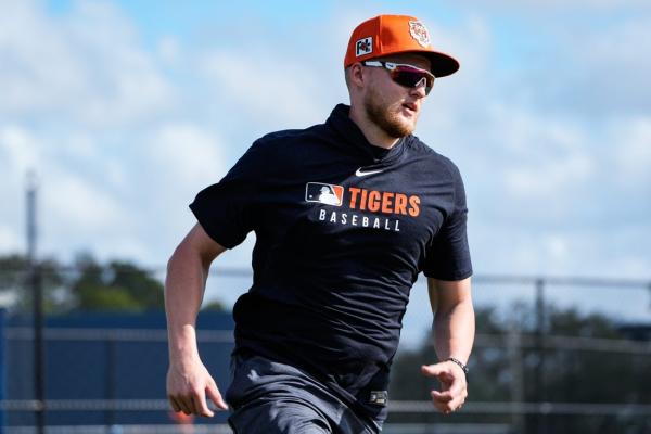 Tigers reinstate CF Parker Meadows for 2025 debut