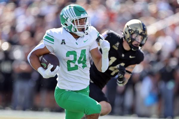 North Texas star RB Caleb Hawkins headed to transfer portal