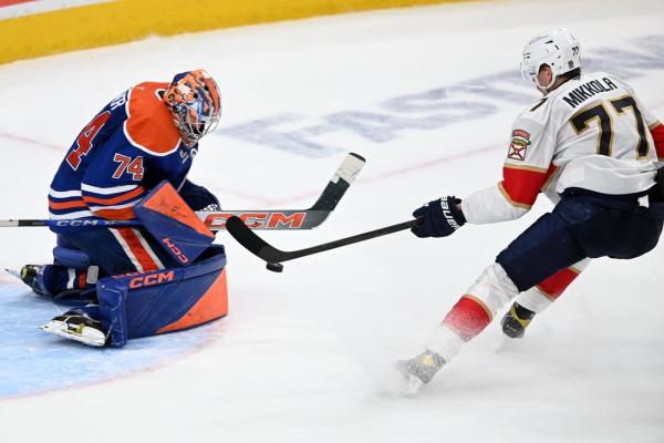 Panthers D Niko Mikkola inks 8-year contract extension