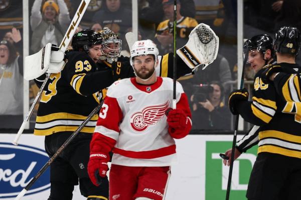 Bruins, Red Wings renew hostilities after shootout finish