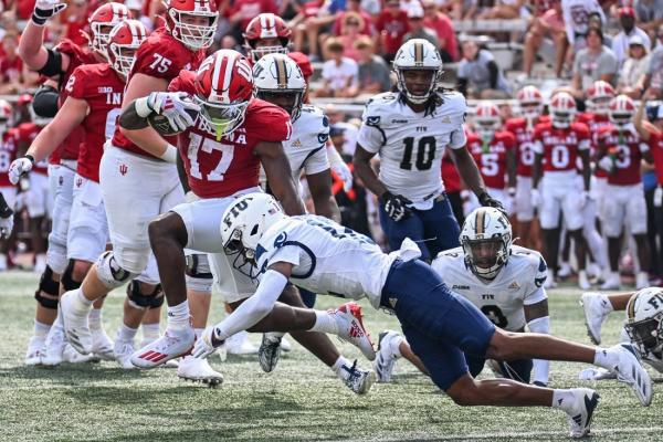 Indiana cruises past FIU in coach Curt Cignetti’s debut