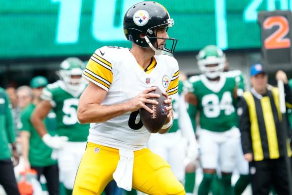 NFL roundup: Aaron Rodgers’ 4 TDs lead Steelers past Jets
