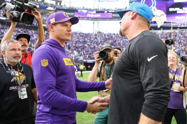 Vikings, Lions to settle No. 1 seed in 'fairytale' showdown thumbnail