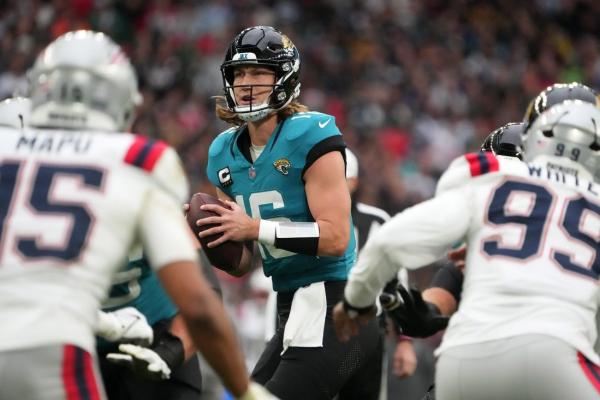 Tank Bigsby, Jaguars jolt Patriots in London thumbnail