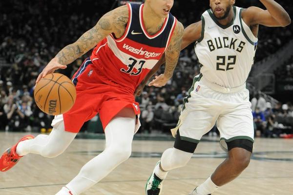 Report: Bucks deal Khris Middleton to Wizards for Kyle Kuzma