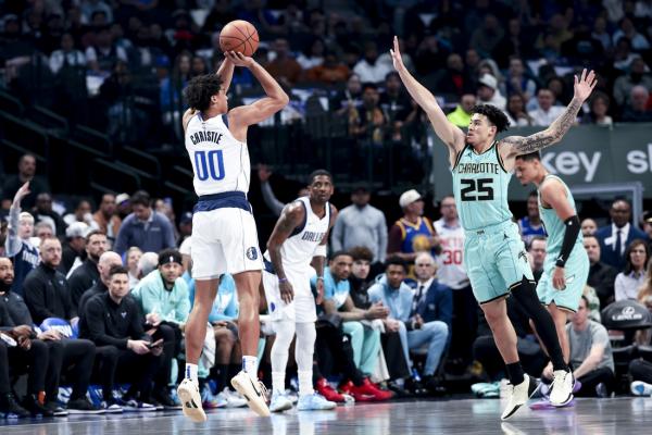 Kyrie Irving gets Mavs back on track vs. Hornets