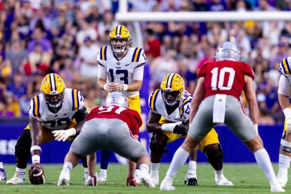 Garrett Nussmeier (6 TDs), No. 18 LSU pull away from Nicholls