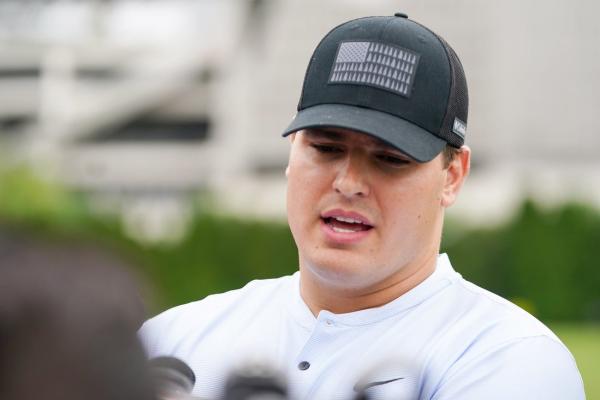 Report: Bengals, DE Trey Hendrickson make progress, ‘not close’ on guarantees