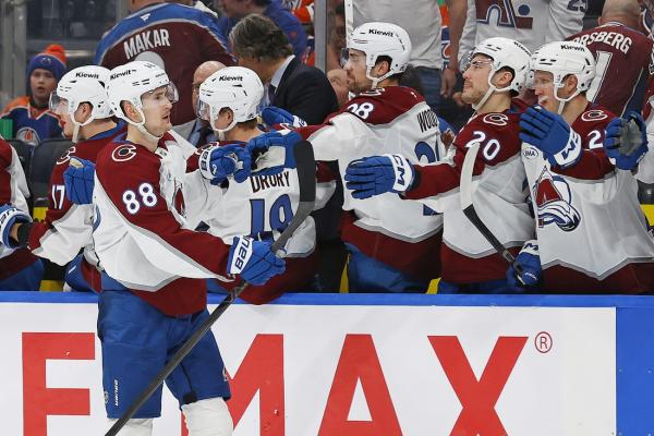 Fresh off loss, Avalanche seek to rebound vs. Blues