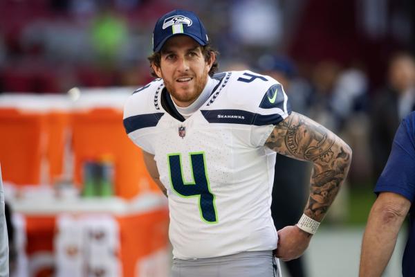 Report: Seahawks extend P Michael Dickson through ’29