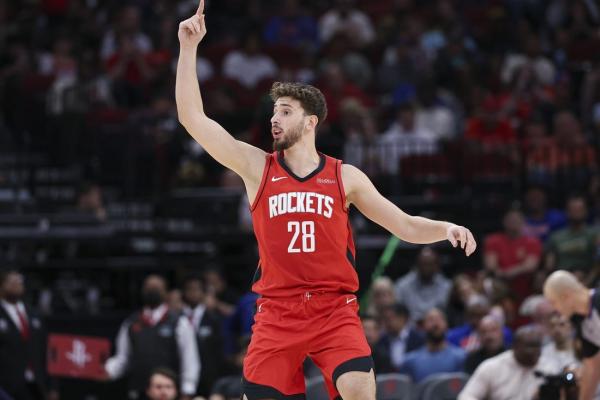 Alperen Sengun heating up for Rockets entering clash vs. Spurs thumbnail