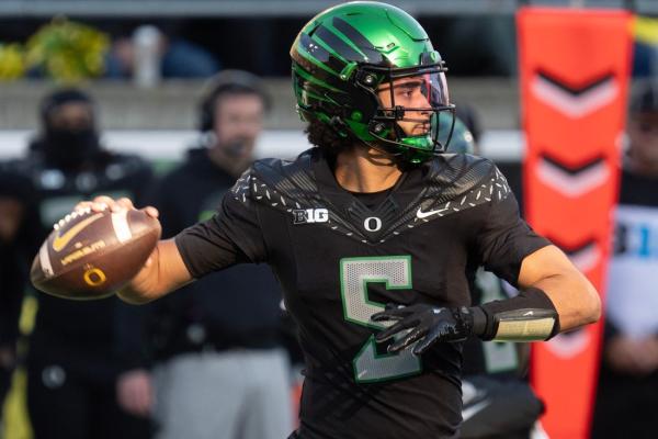 CFP rankings: Same top five, Oregon moves to No. 6